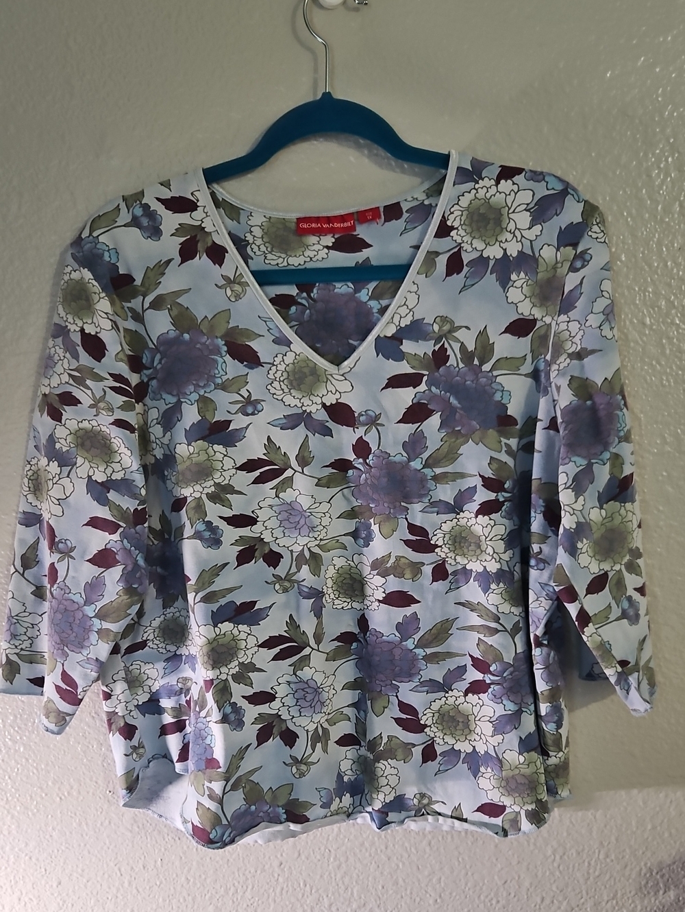 Gloria Vanderbilt Floral V-Neck 3/4 Sleeve Top 1X (XL)